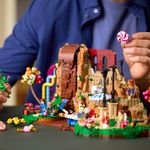 21360-LEGO-Ideas-willy-wonka-fantastica-fabrica-de-chocolate -5-
